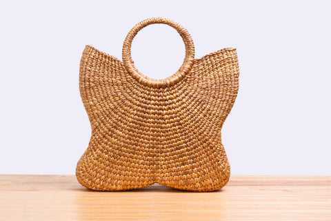 Sil Thin Chao Pha Ya - Natural straw wicker butterfly handbag